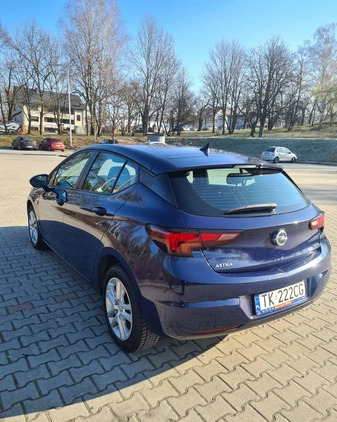 Opel Astra cena 34900 przebieg: 123000, rok produkcji 2017 z Kielce małe 92